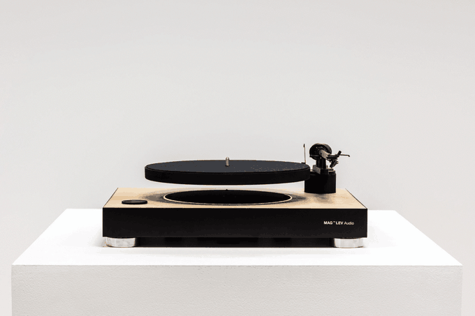 Make your Vinyl float in the air with this magnet powered turntable