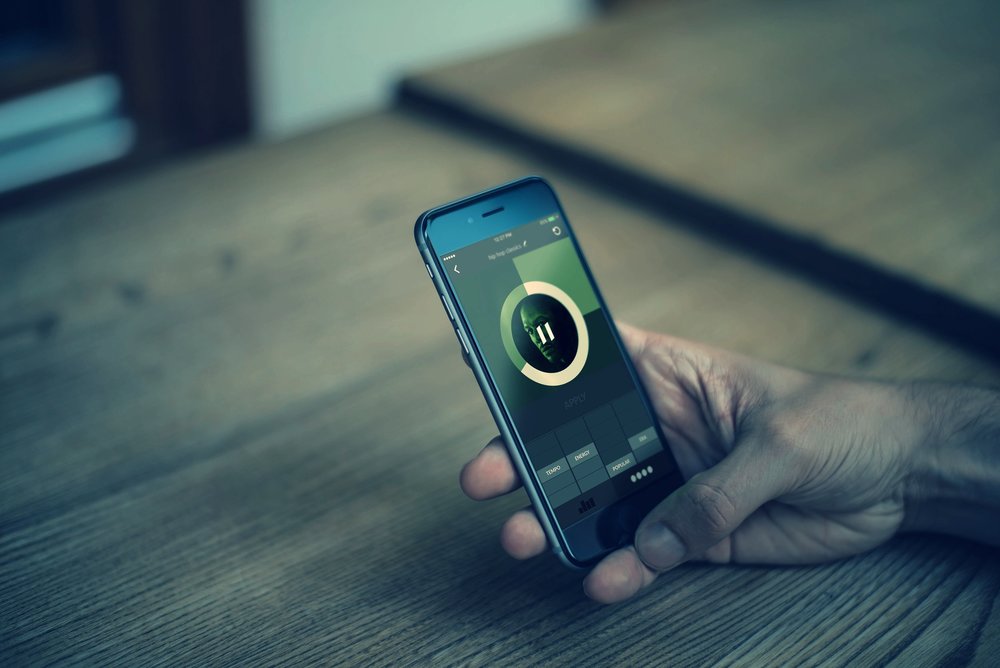 Muru Music is a DJ AI that creates perfect playlists on streaming services