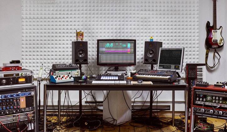 Tips and Tricks: How To Use Ableton Like a PRO (Video)
