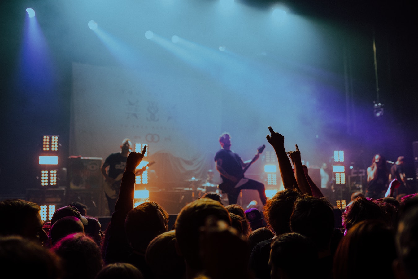 Live music expected to be worth over $30 billion in 4 years