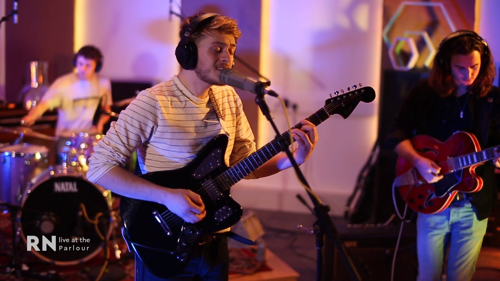 Carolina Cove blow us away with their incredible version of Strangers by Sigrid