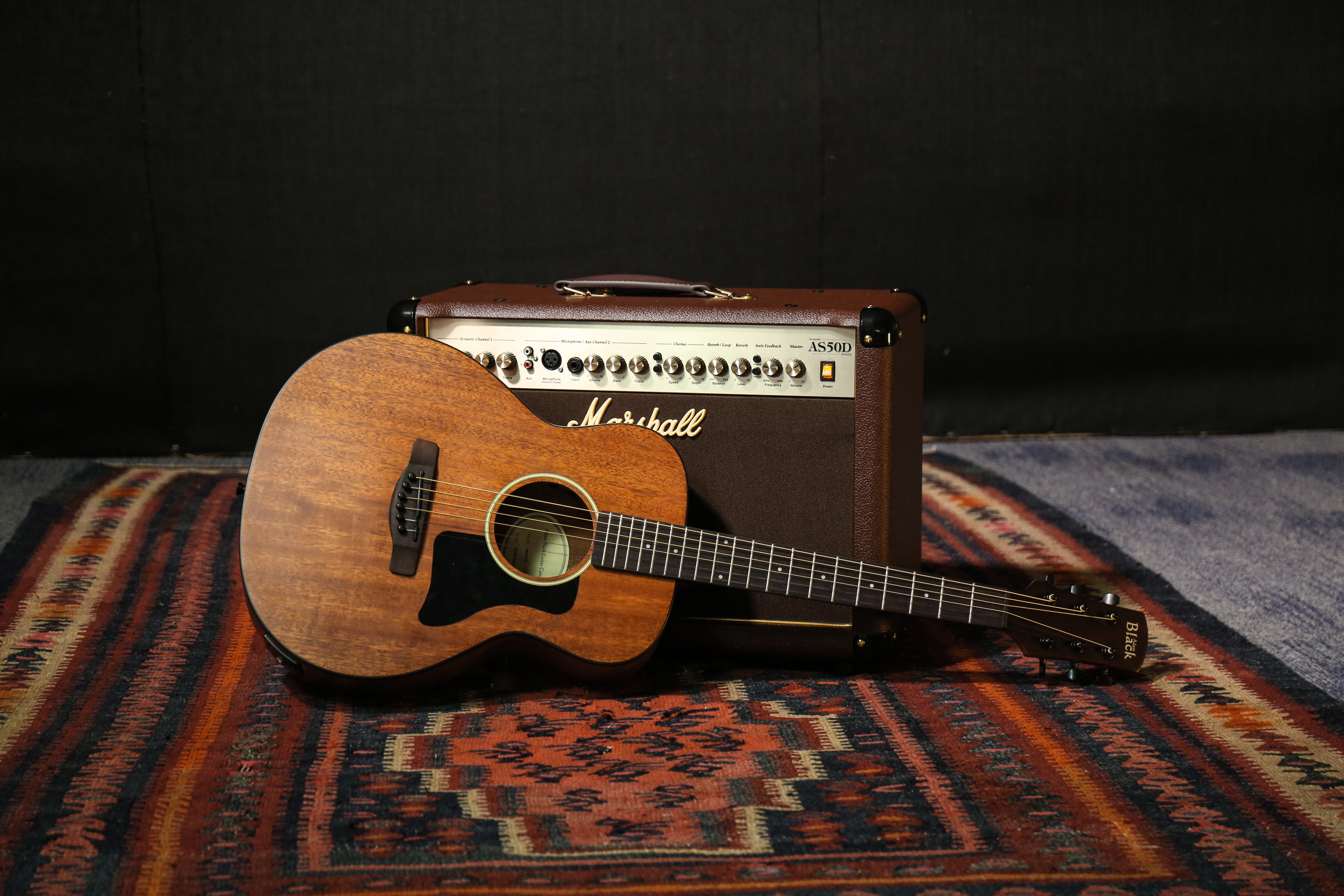 Adam Black’s new 0-2TE electro-acoustic guitar (Review)