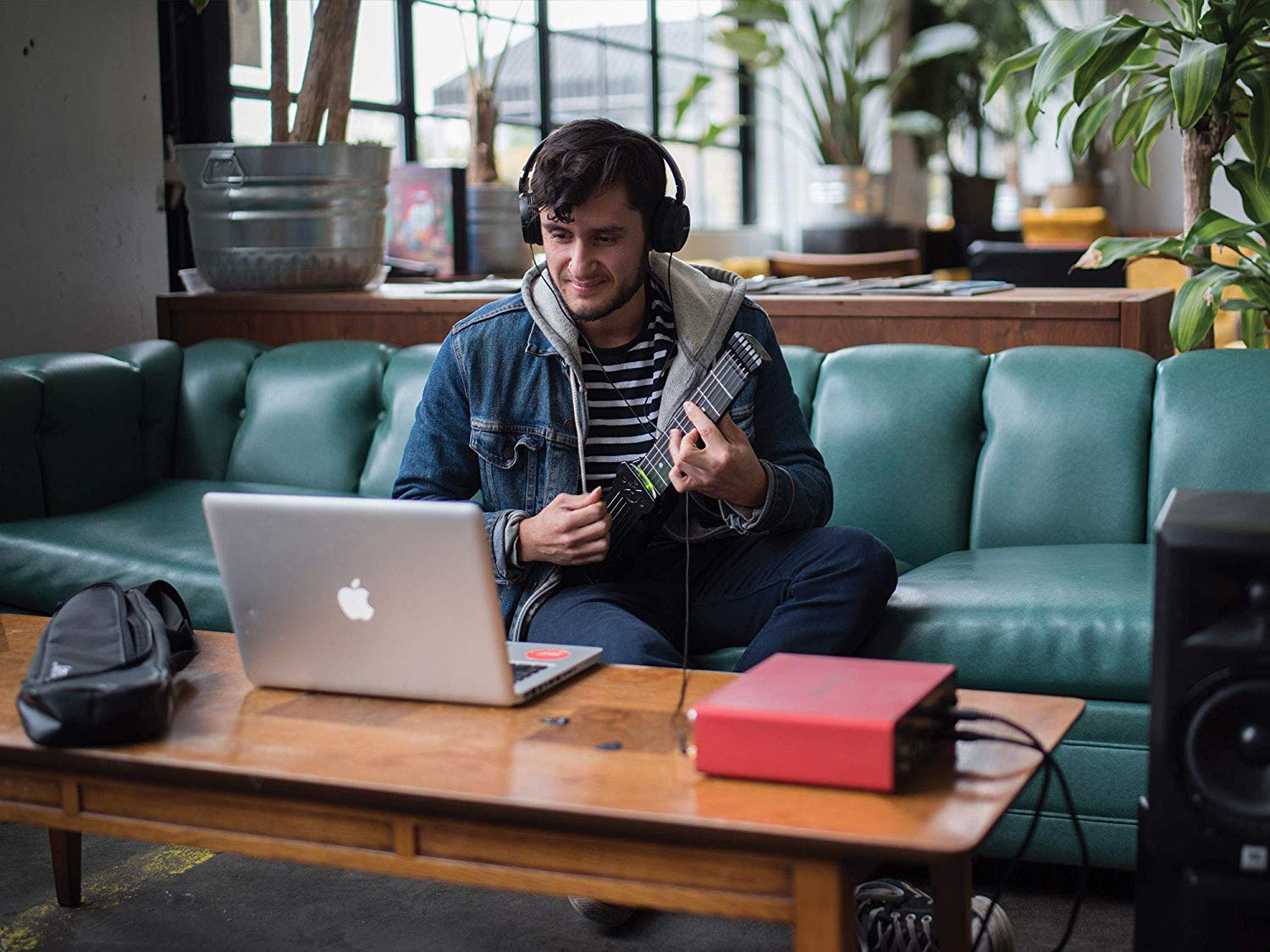 Get Jamstik’s wireless, MIDI Smart Guitar for nearly 40% off