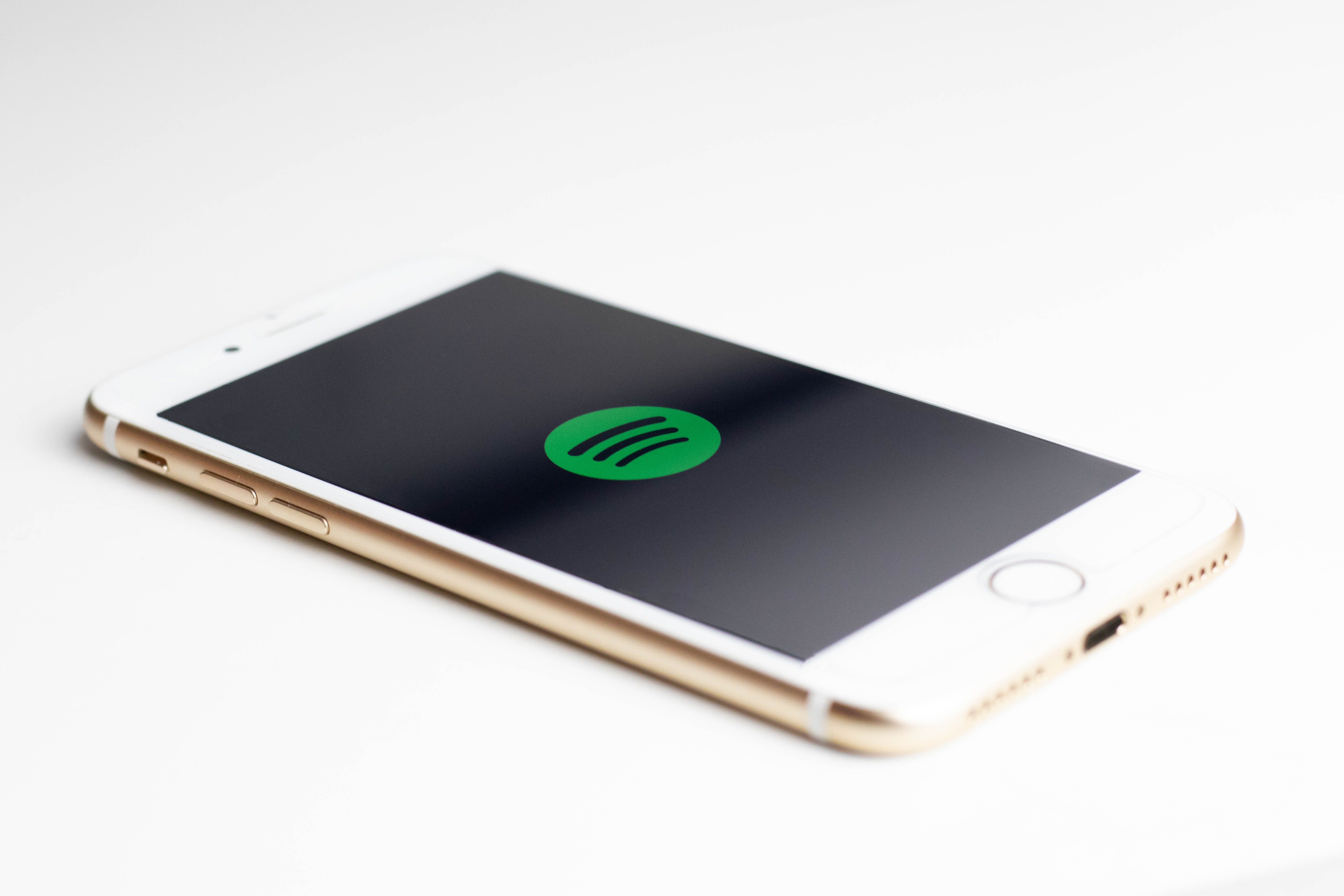 Spotify Group Sessions is the perfect new feature for house parties