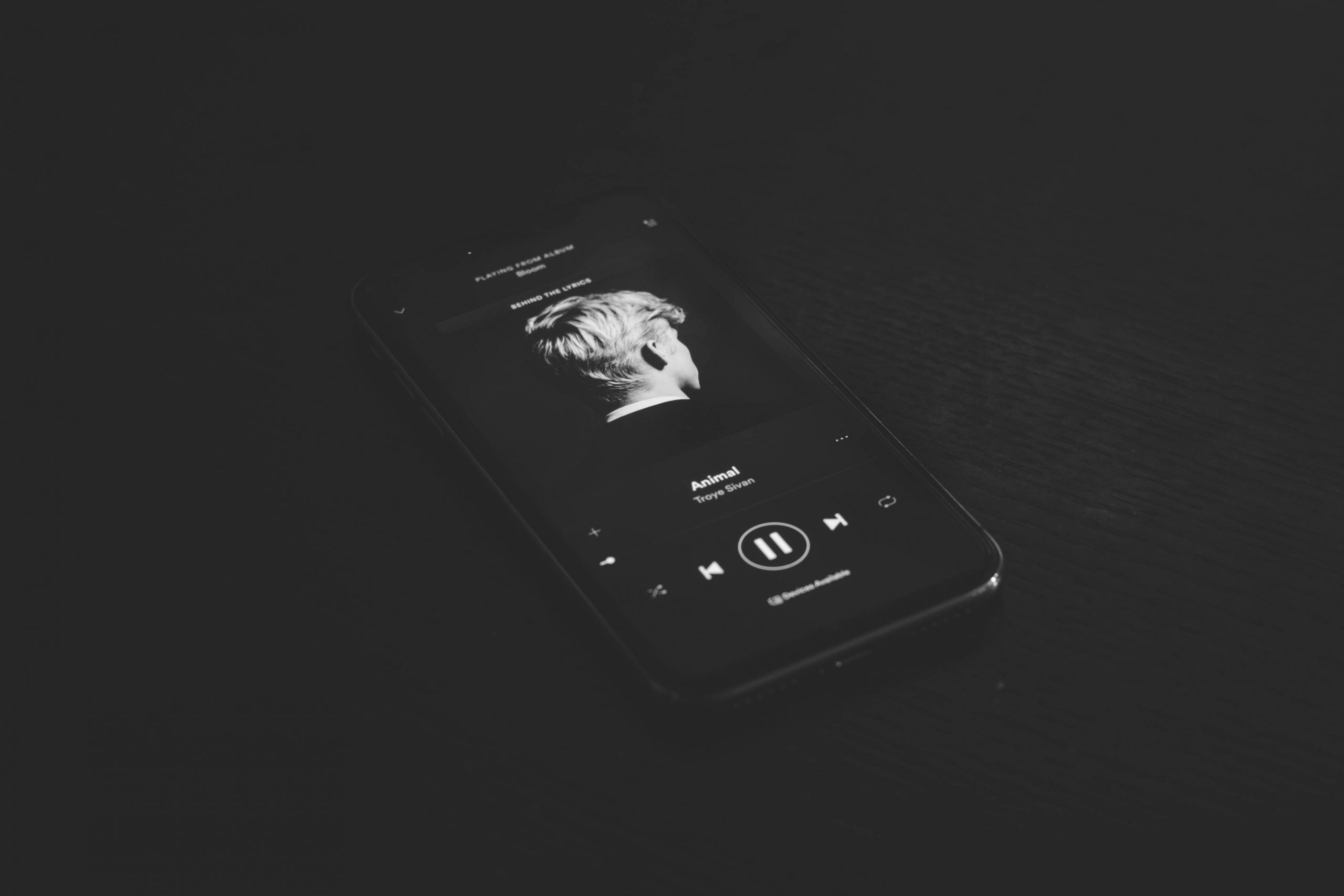 Music Streaming Services Pay $424 Million In Licensing Fees, $163 Million Coming From Apple