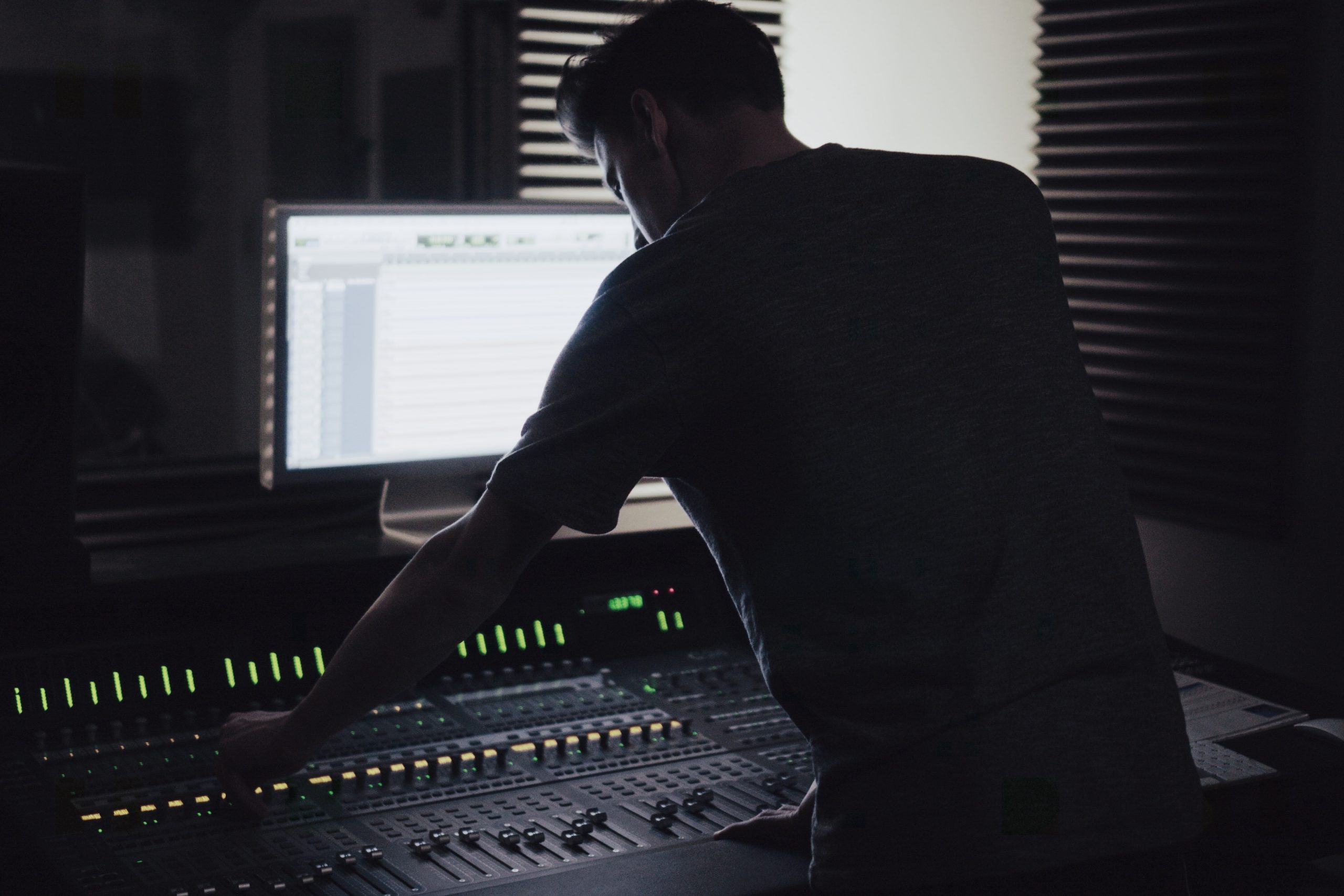 Which DAW is the best for electronic music producers?