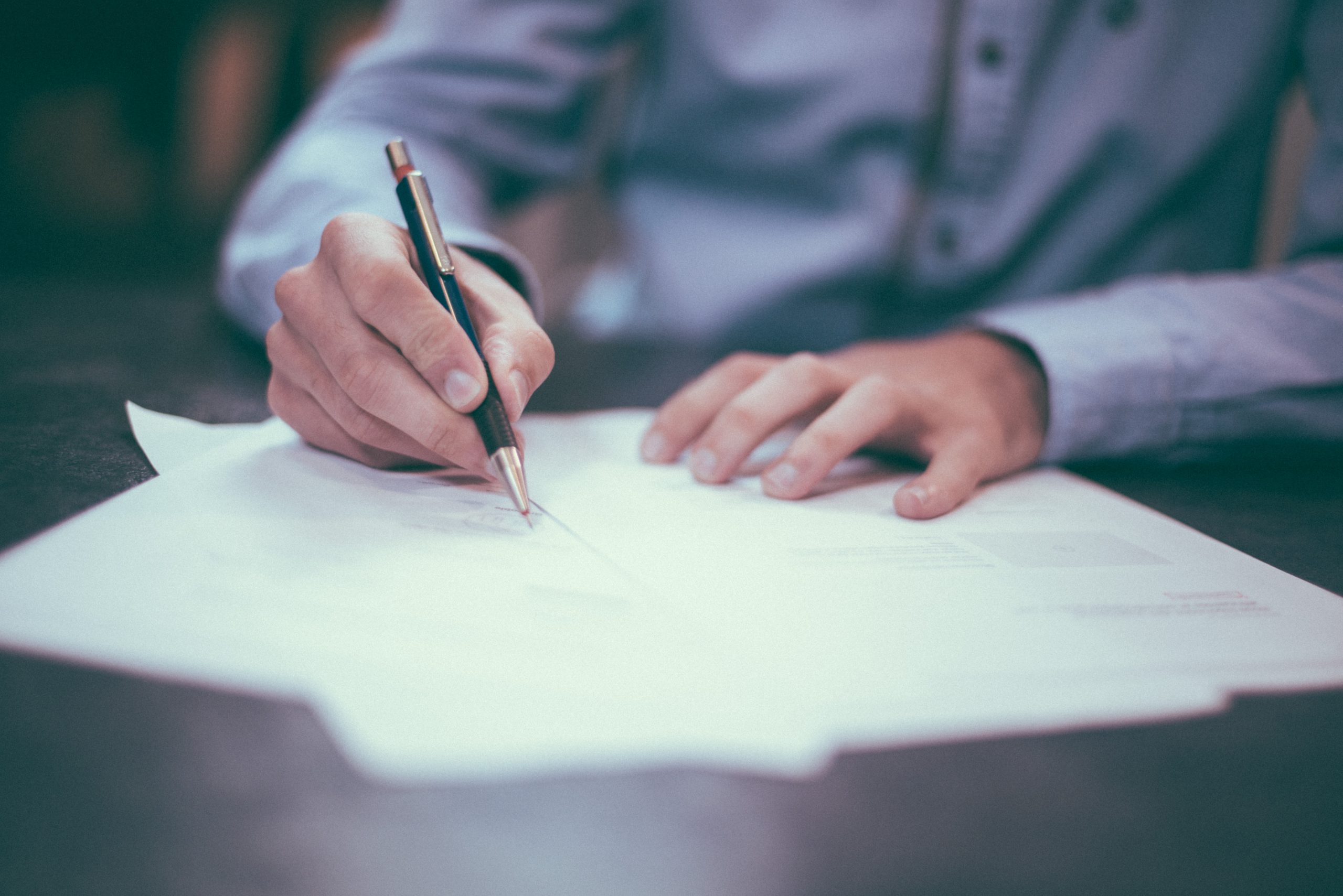 How music distribution deals work