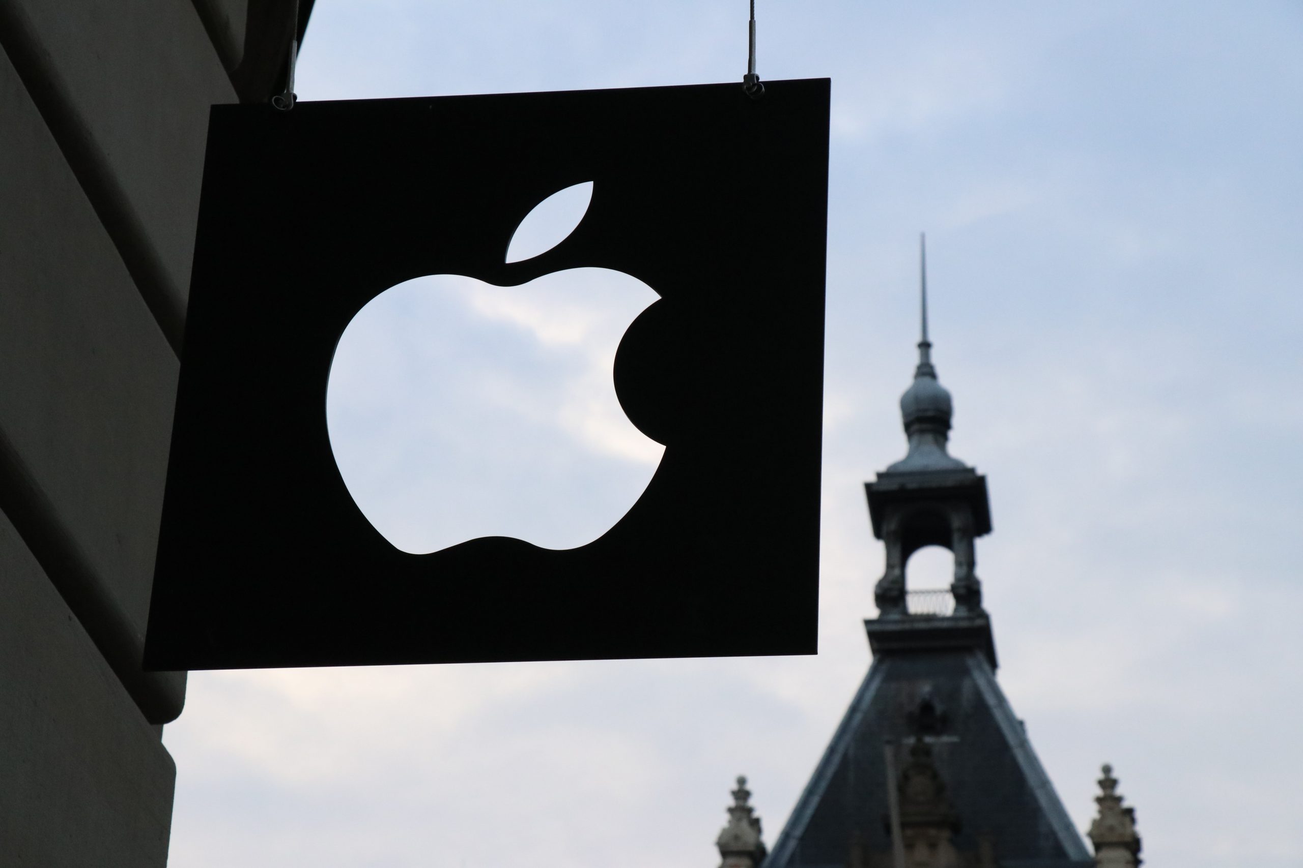 A Spotify head has called Apple a ‘ruthless bully’ with a ‘monopolist worm’
