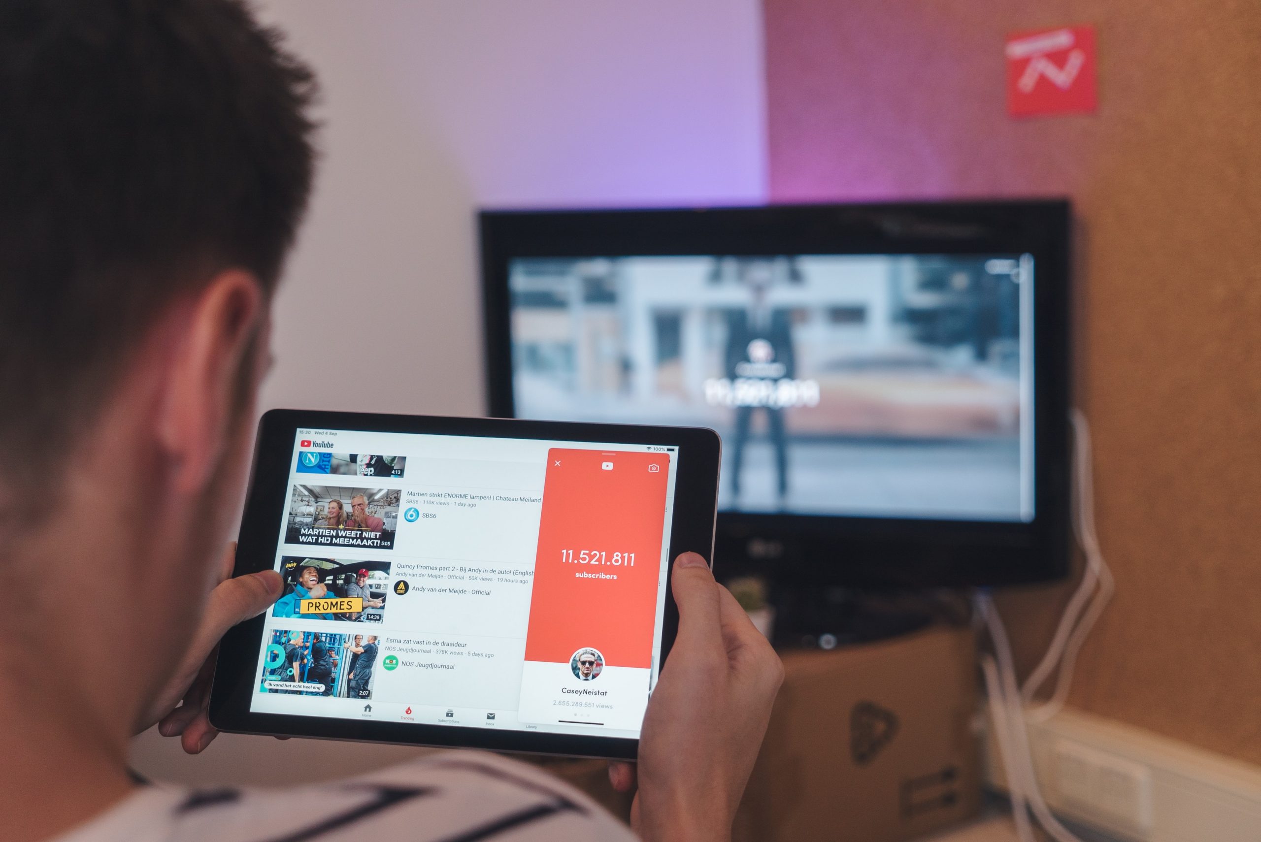 YouTube Premium subscribers can now turn on picture-in-picture on iPhone