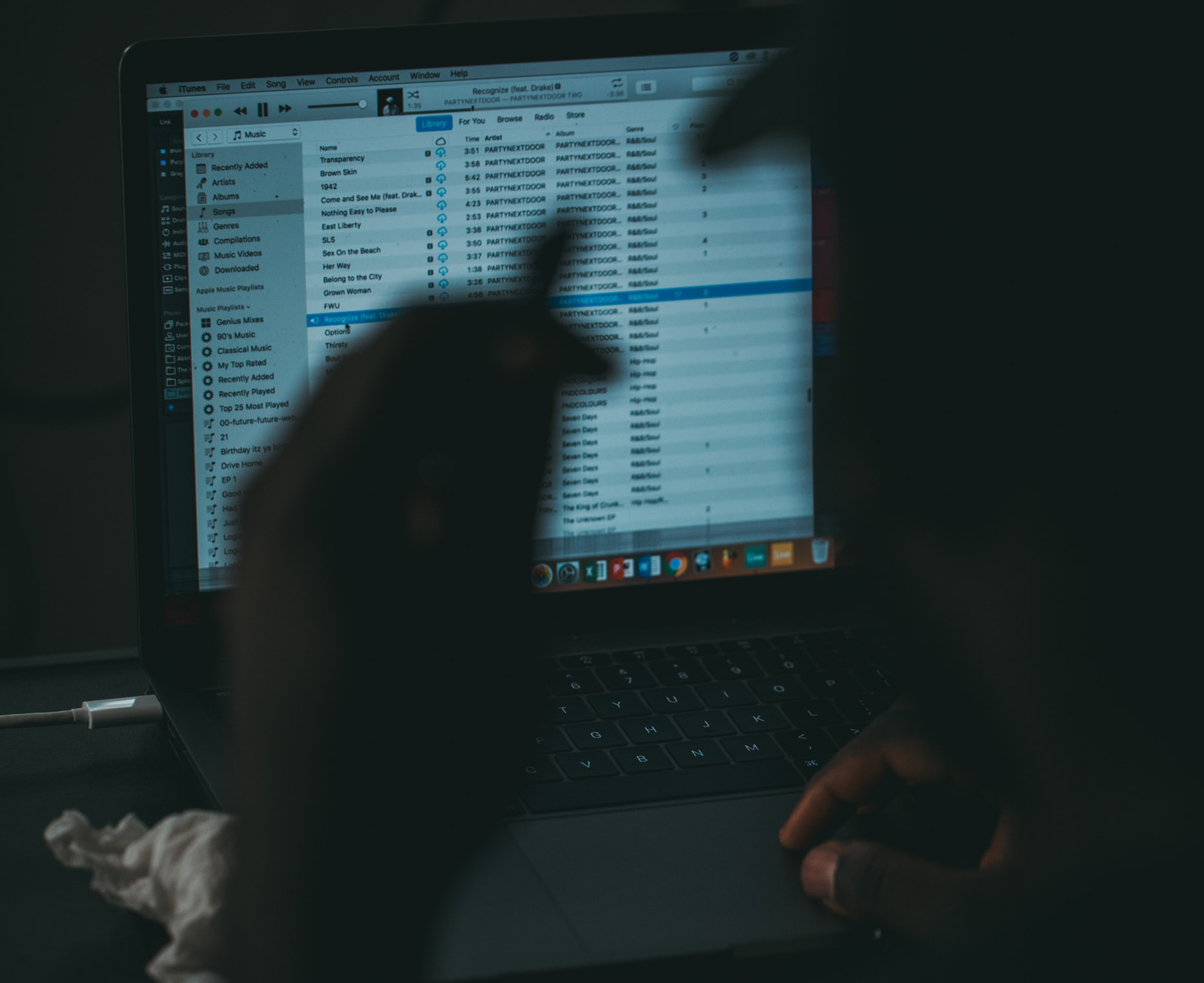 How to customize the pricing of your release on stores