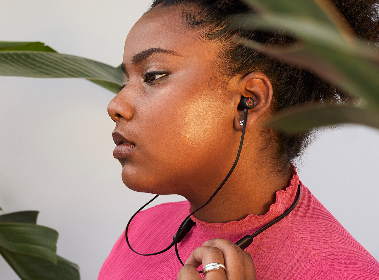 Students can get Beats Flex for free with Apple Music