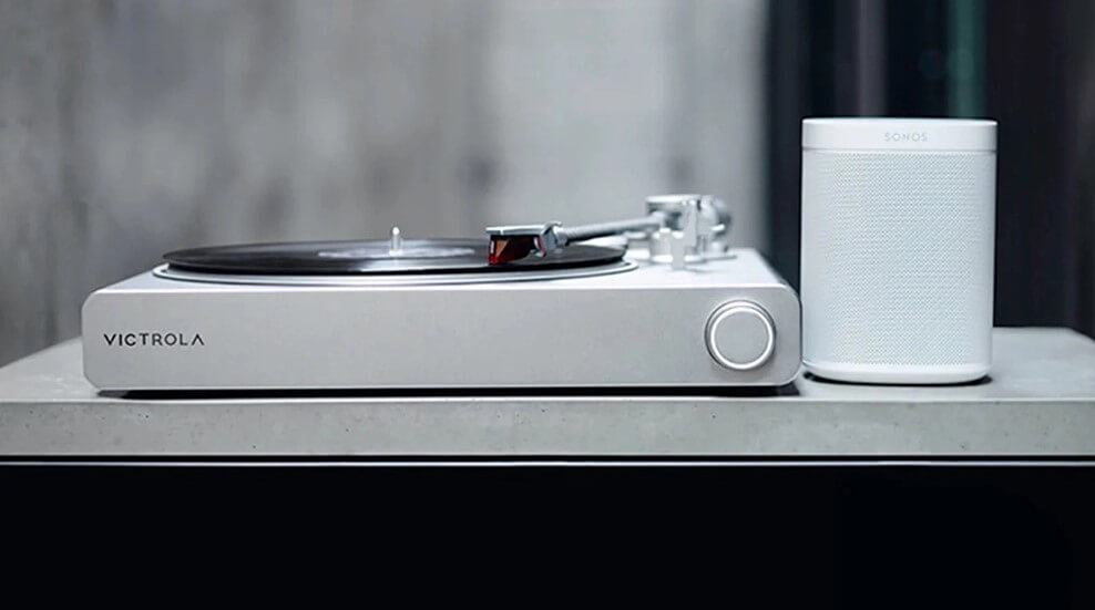 Victrola Stream Carbon: wireless or wired sound system integration
