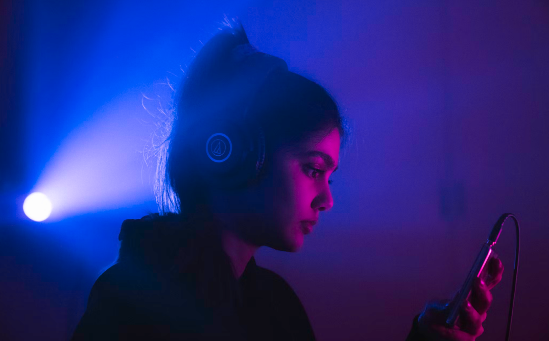 How much are people willing to pay for a super premium music subscription?