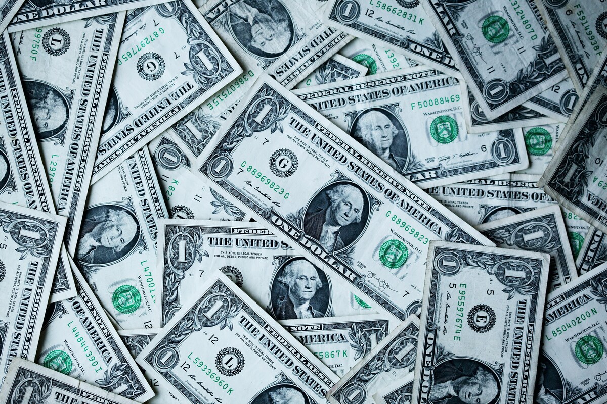 WMG sees solid Q1 with $1.48B revenue, streaming subscriptions up year-over-year