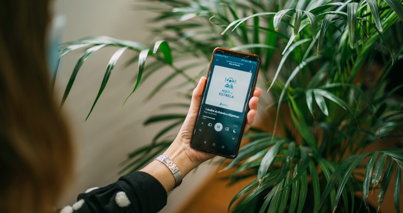 Spotify paid a record $10 billion to the industry last year