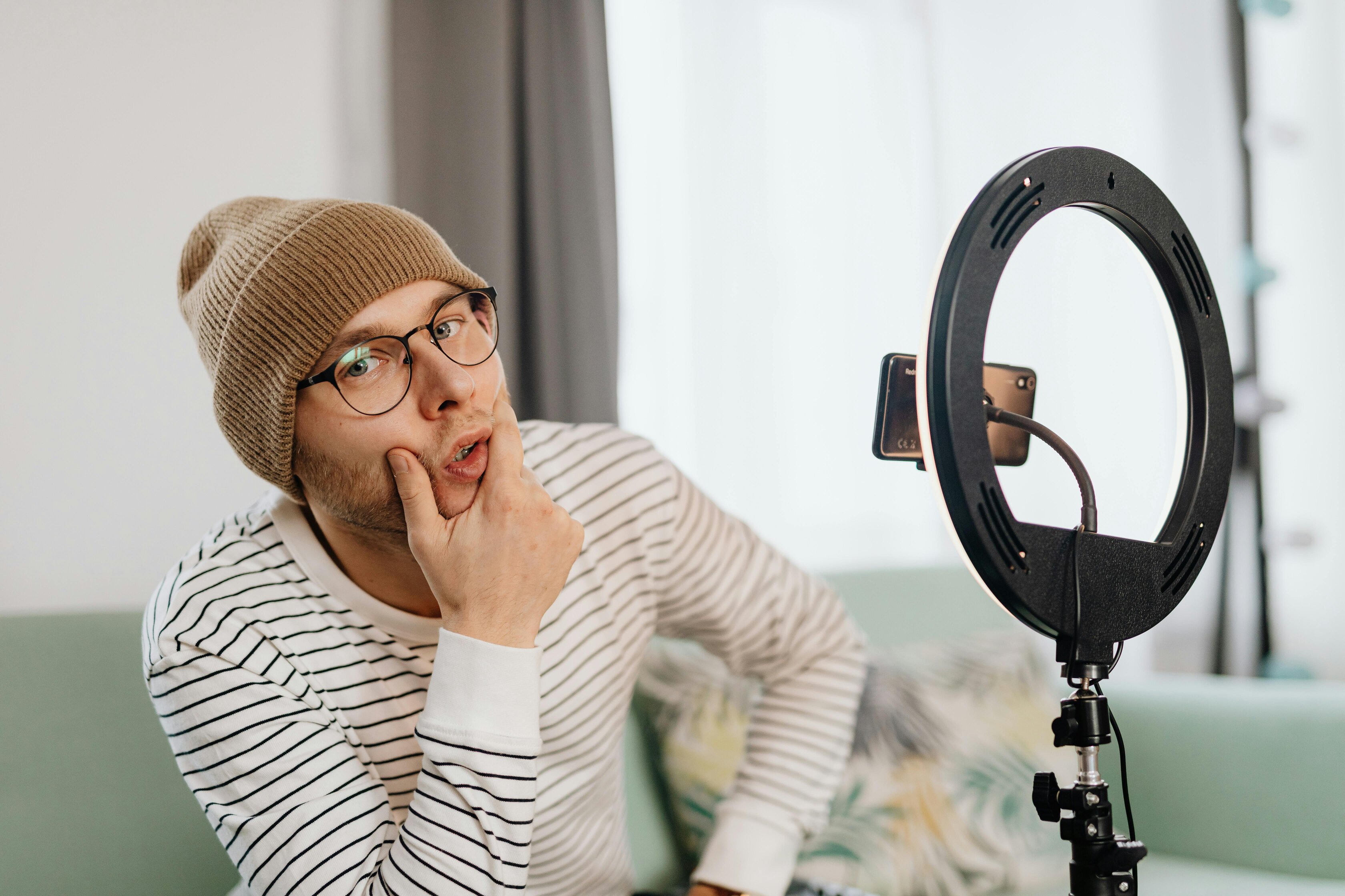 More than 1.5 million Americans work as digital creators full-time