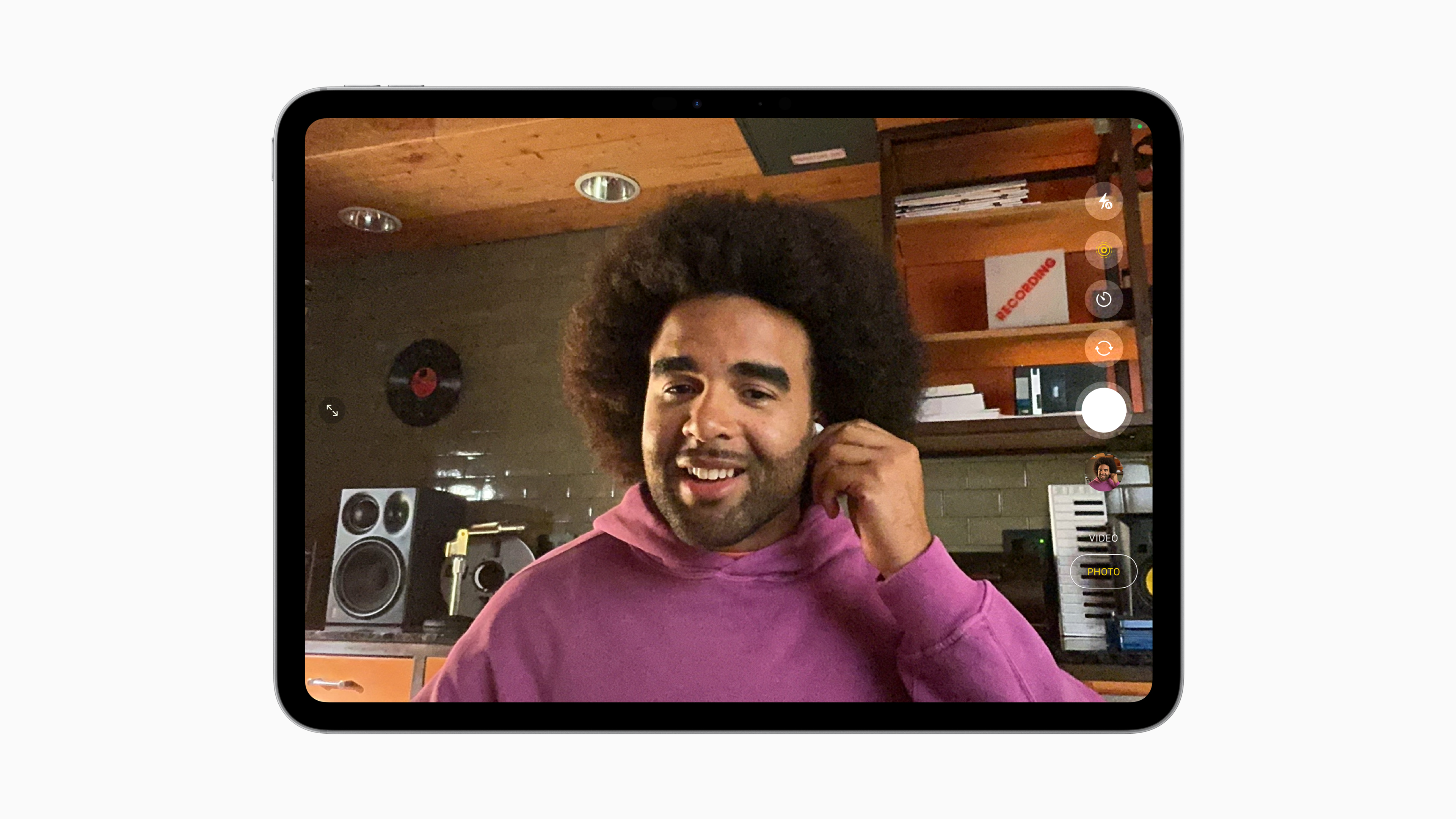 AirPods and AirPods Pro get better mic quality and camera remote features