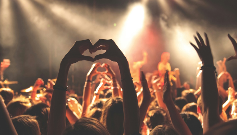 Superfans vs AI: How to build a die-hard fanbase